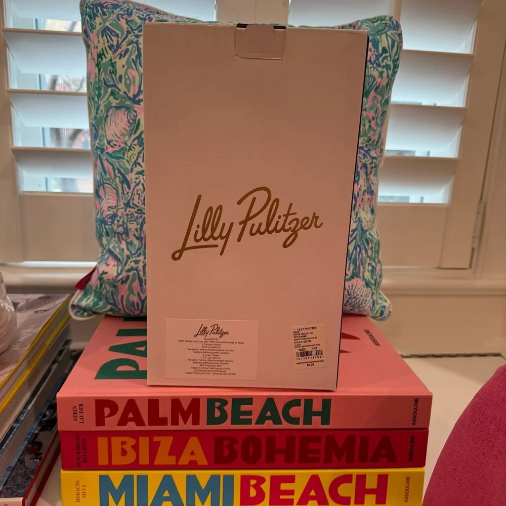 NWT Lilly Pulitzer Make Lemonade Pitcher & Cup Set